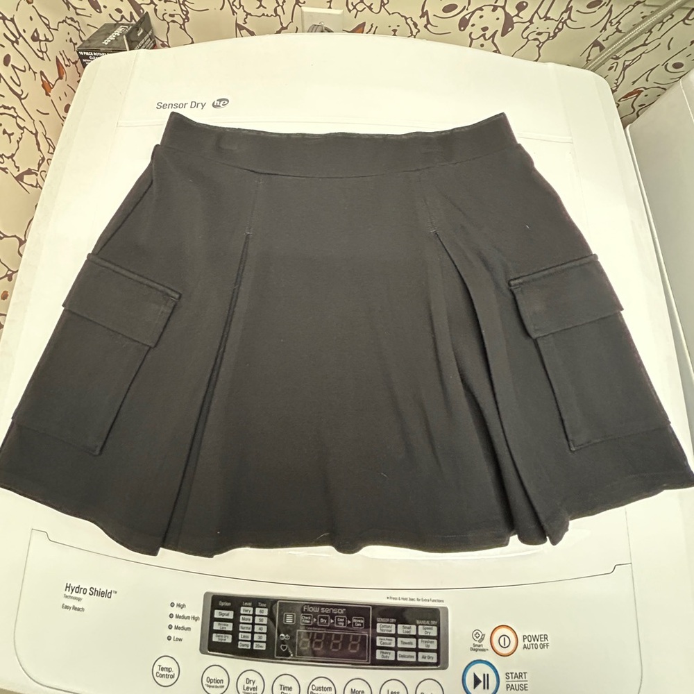 American Eagle knit cargo skort
